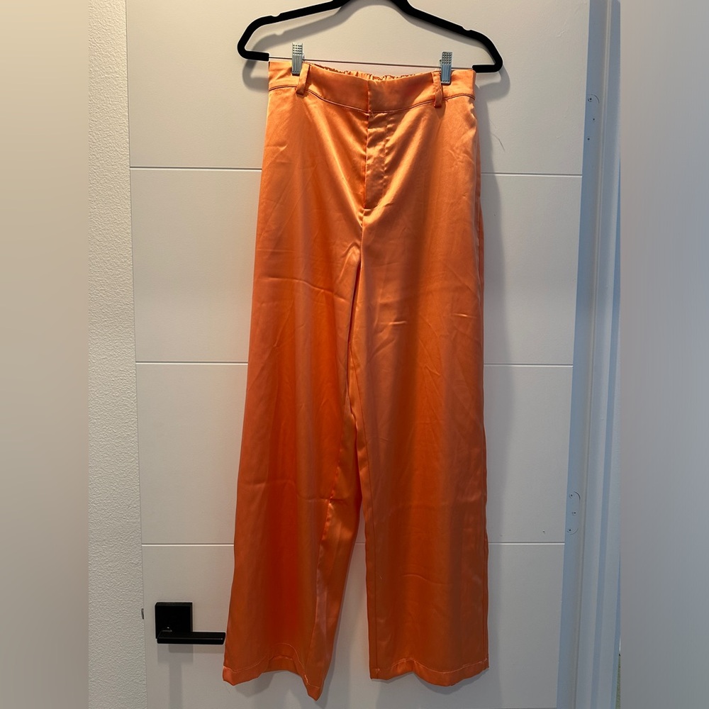 House of Harlow 1960 Orange Satin Crop Top Wide Leg Pant Set | NWT S & M - Picture 10 of 13